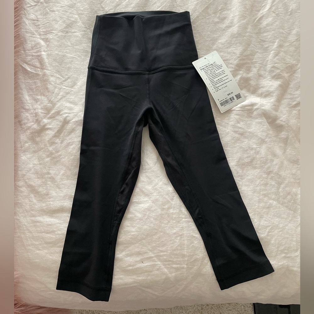 Lululemon Align HR Crop 17” pant in size 0